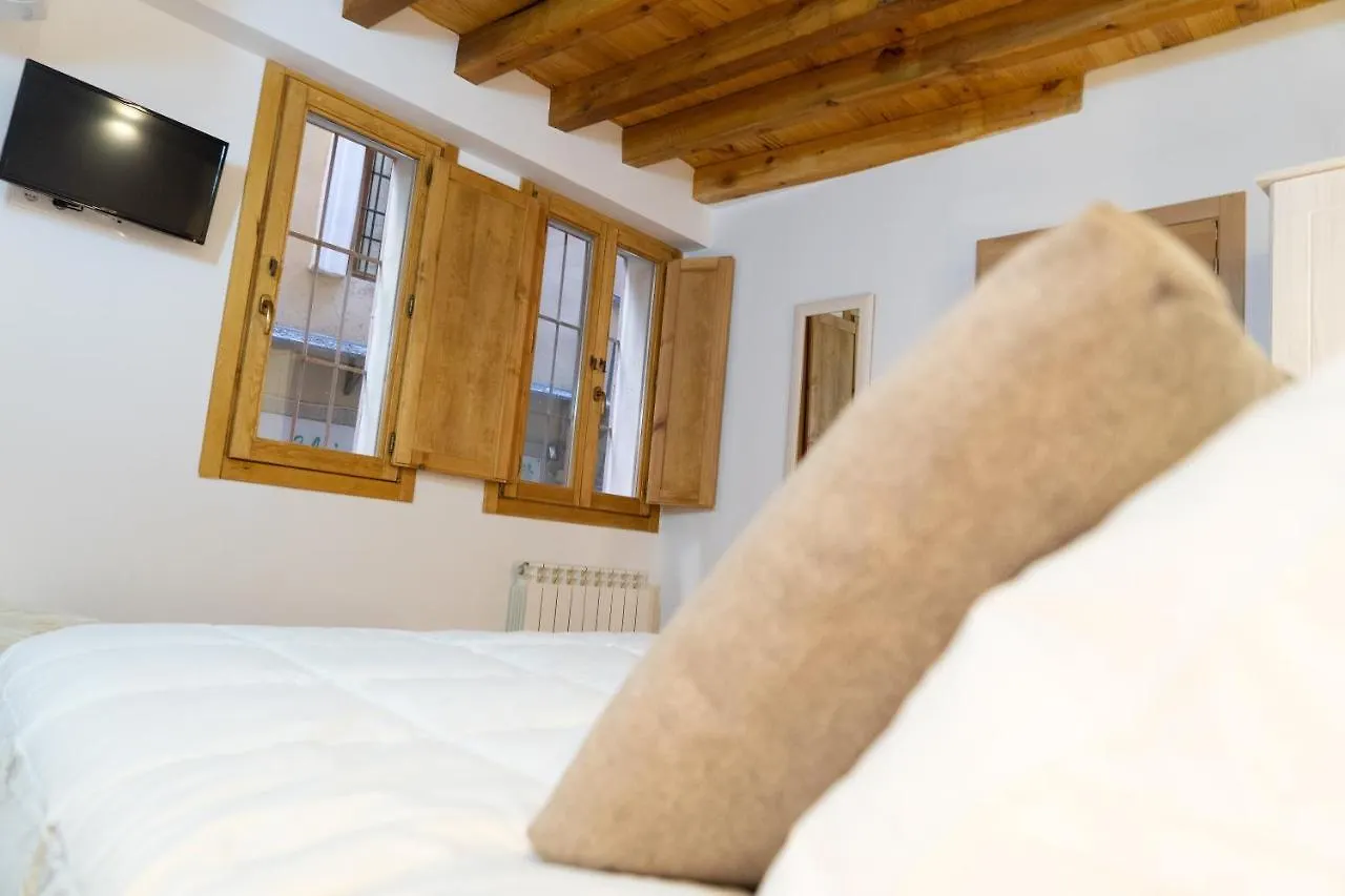 Apartamento Cordonerias Toledo Lägenhet
